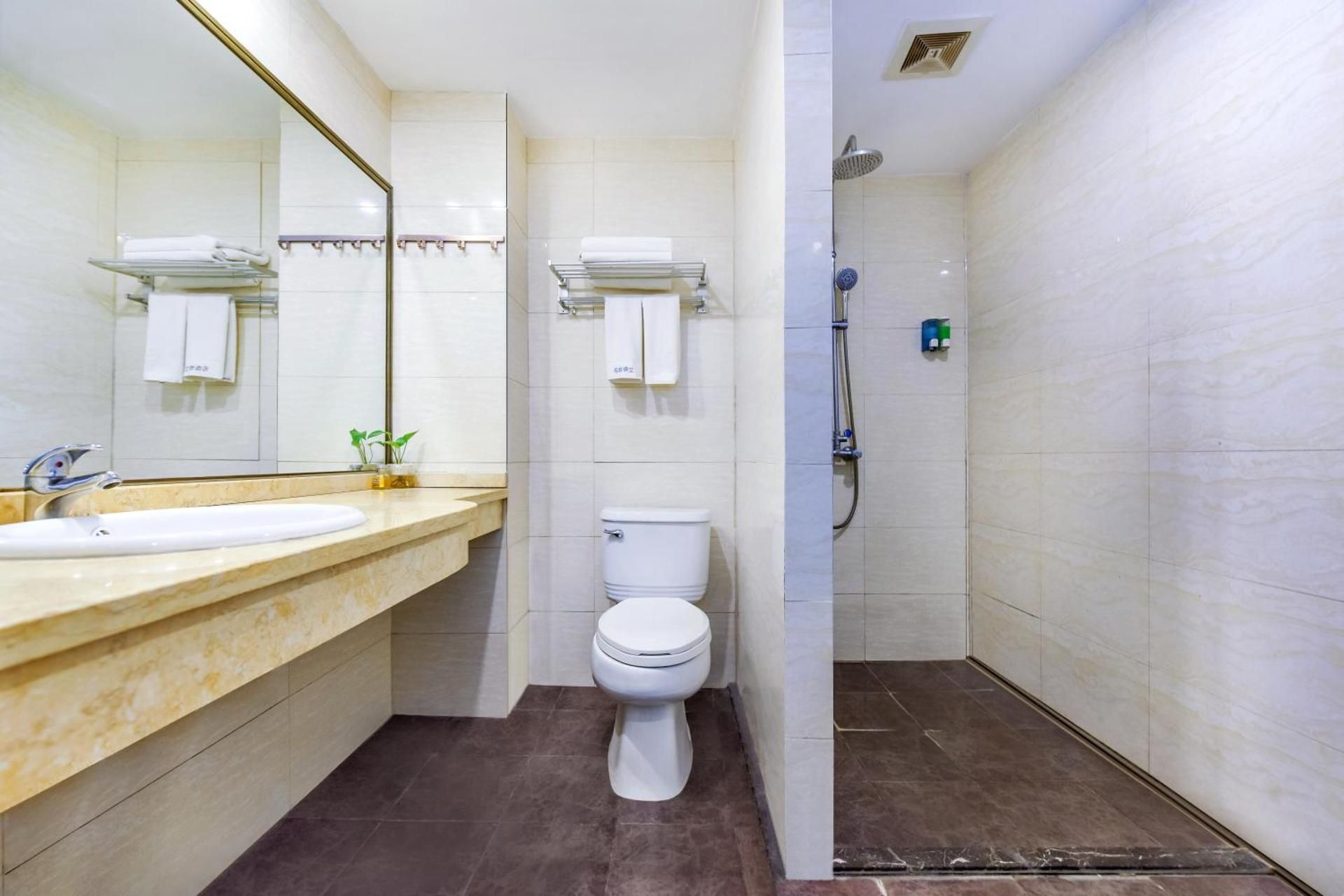 undefined IF Hotel 4