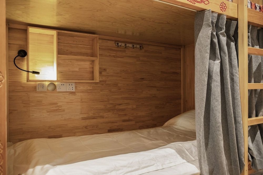 Fangorn International Hostel 1 Bed in 6-Bed Room 7