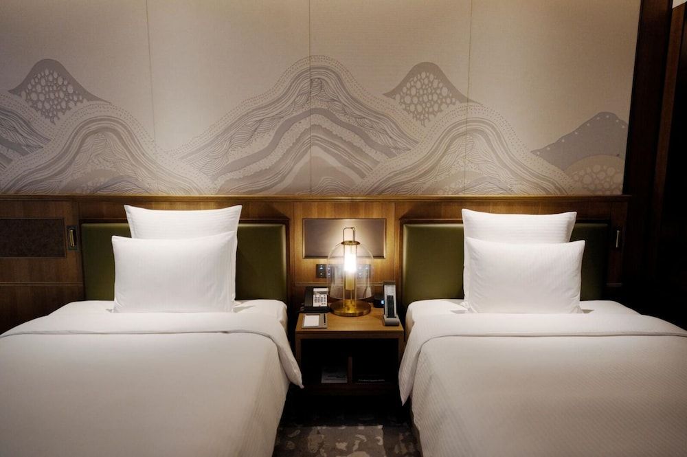 Pullman Yuxi Falcon
