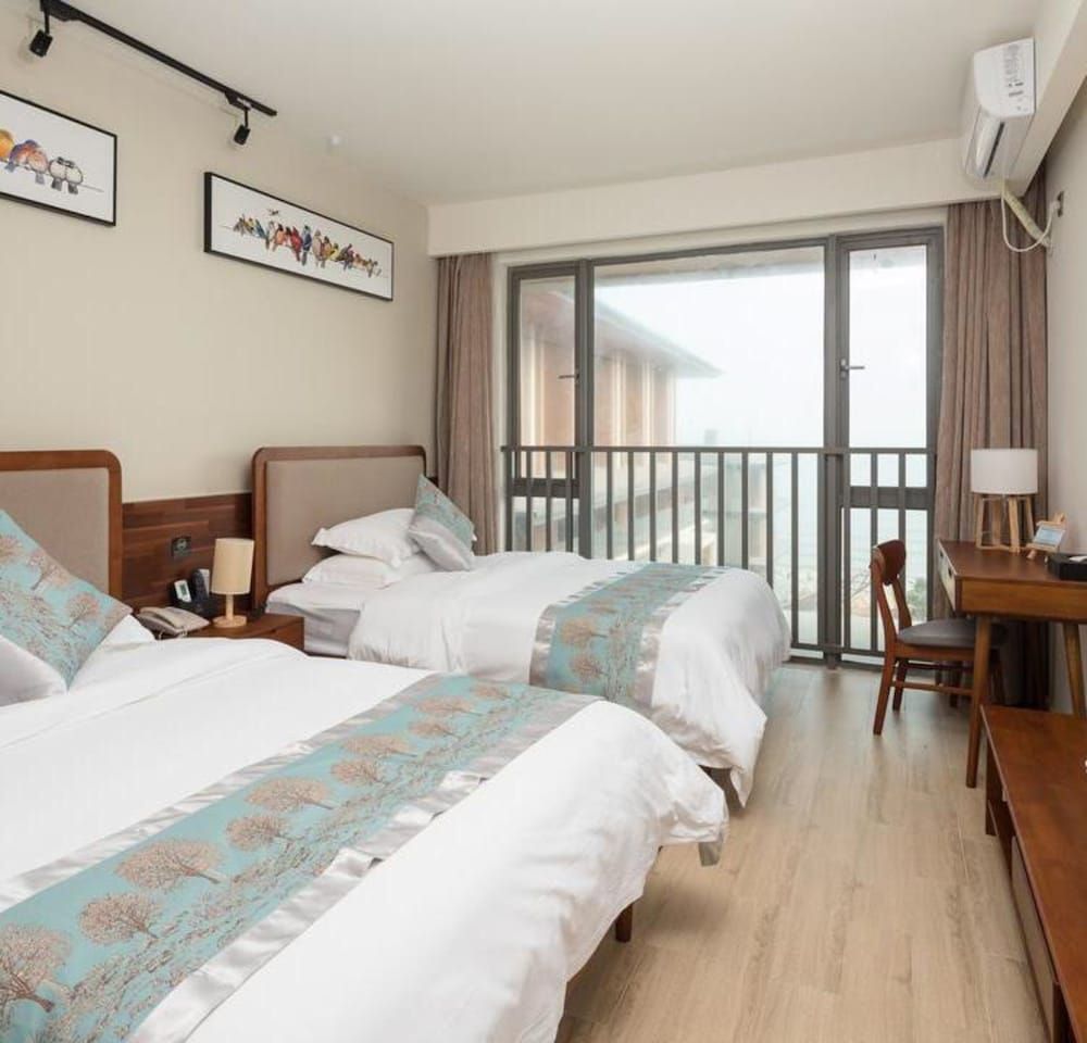 Poltton International Apartment Jinding Deluxe Executive Suite 3