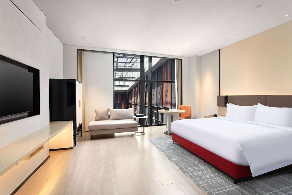 Deluxe Room, 1 King Bed, Non Smoking