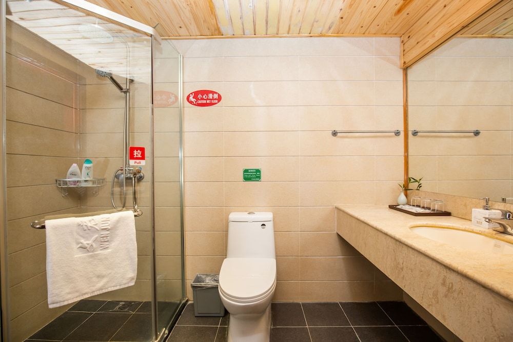 Chengdu Wenjun courtyard Hotel Deluxe Family Room 4