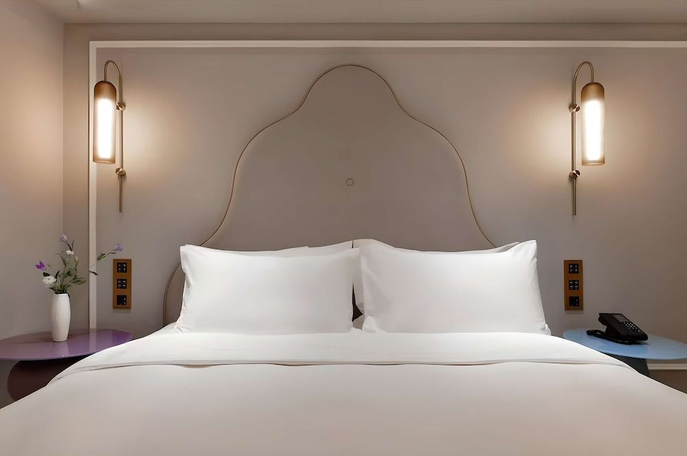 Superior Room, 1 King Bed
