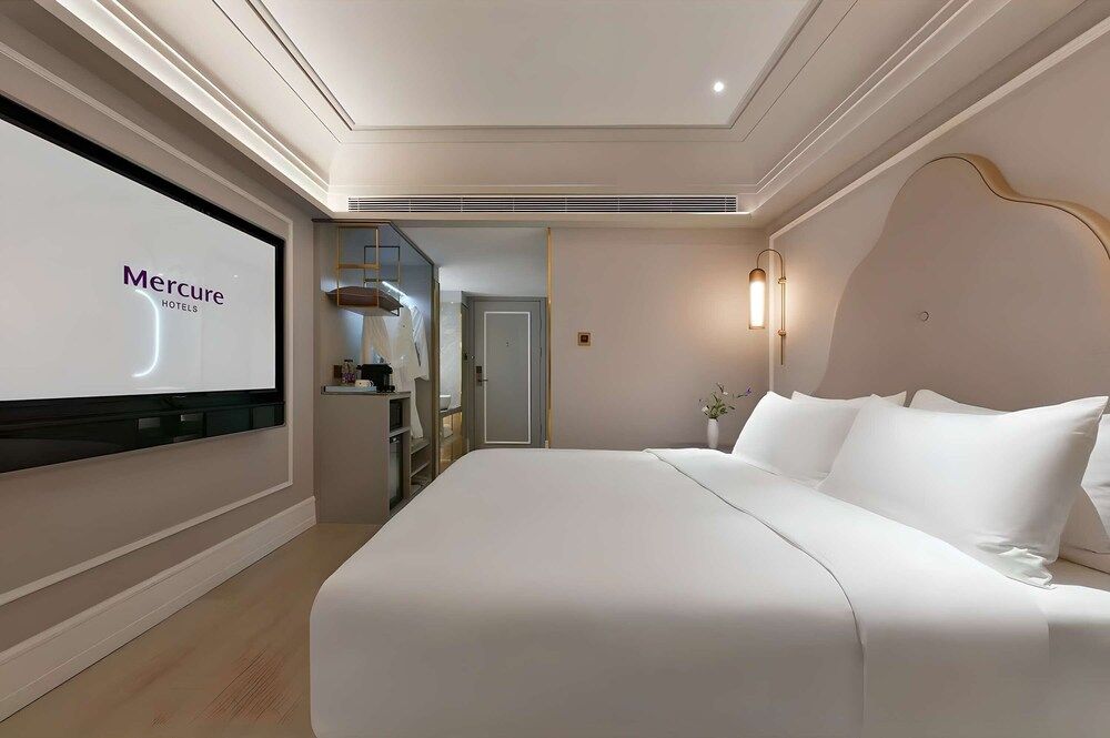 Superior Room, 1 King Bed