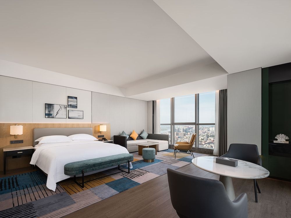 Premium Room, 1 King Bed, View