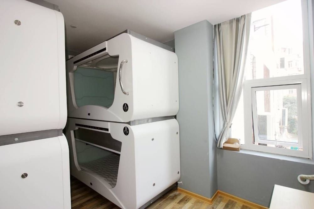 Bed in 8-bed Mixed Dormitory Room