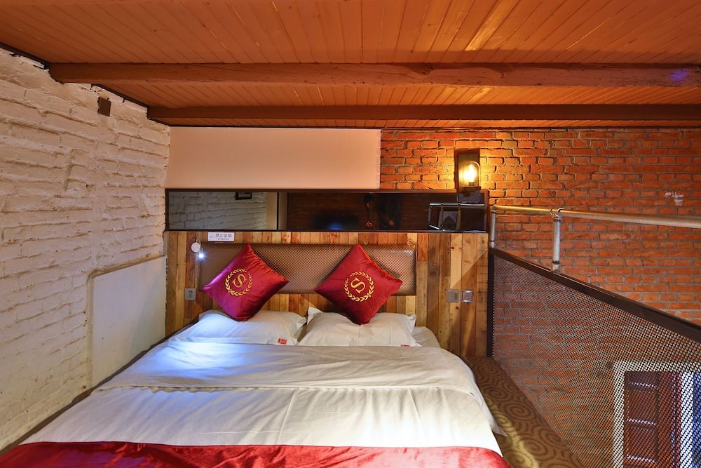 Standard Loft