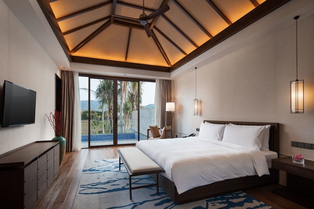 Deluxe Villa, 1 King Bed, Private Pool, Courtyard Area