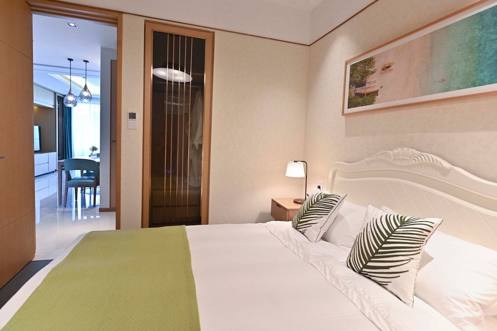 Classic Apartment, 2 Bedrooms, Sea View
