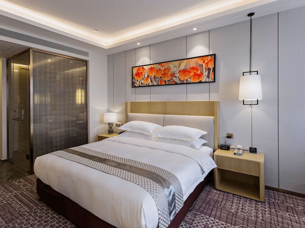 Deluxe Room, 1 King Bed
