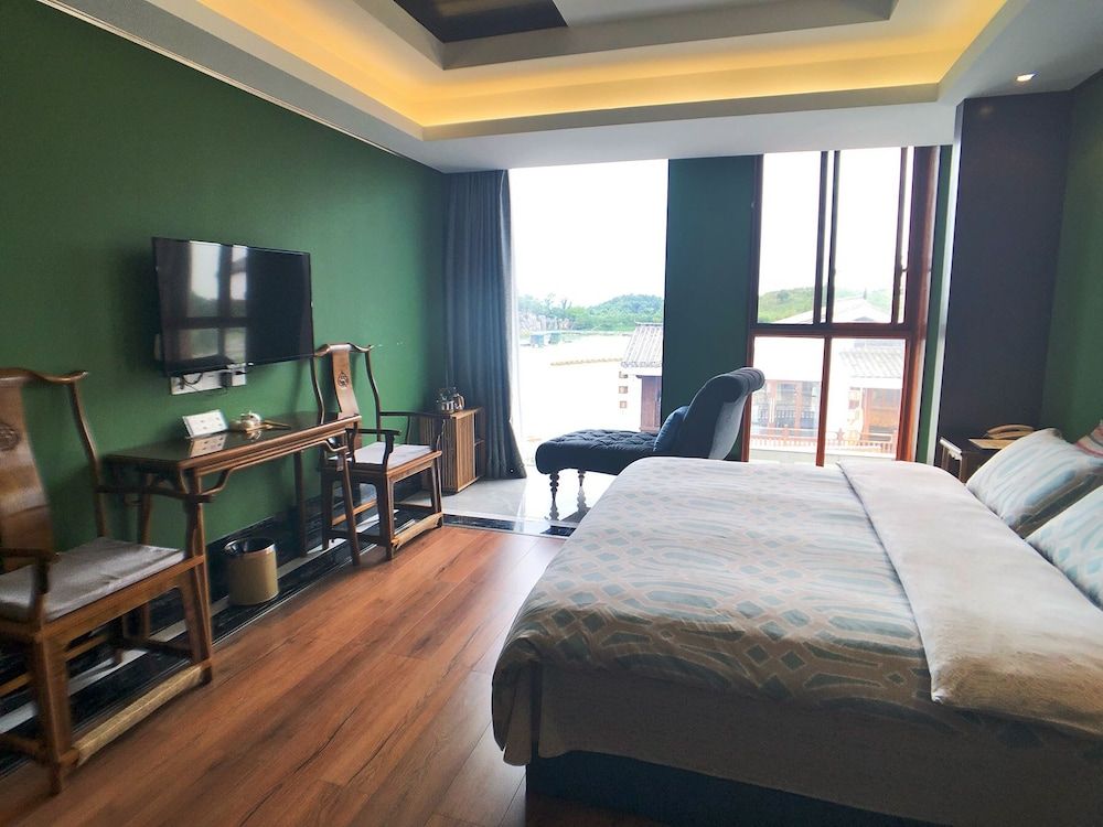 Design Double Room (E)