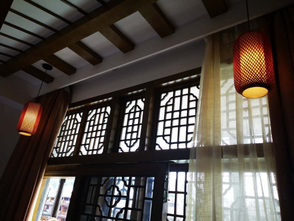 Ms.Yang's Guest House Deluxe Twin Room, River View 3