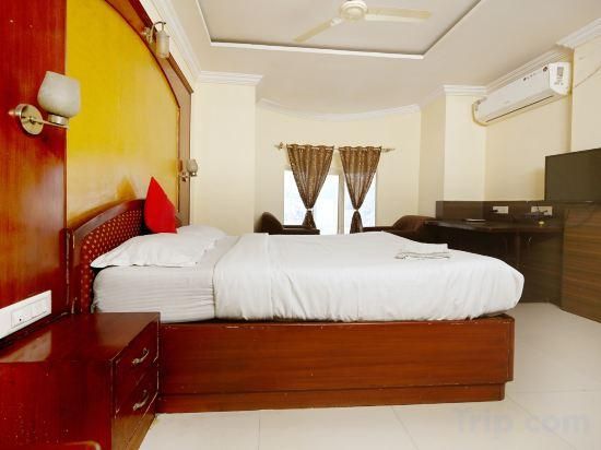 Classic Comforts Hotel Economy Room 7