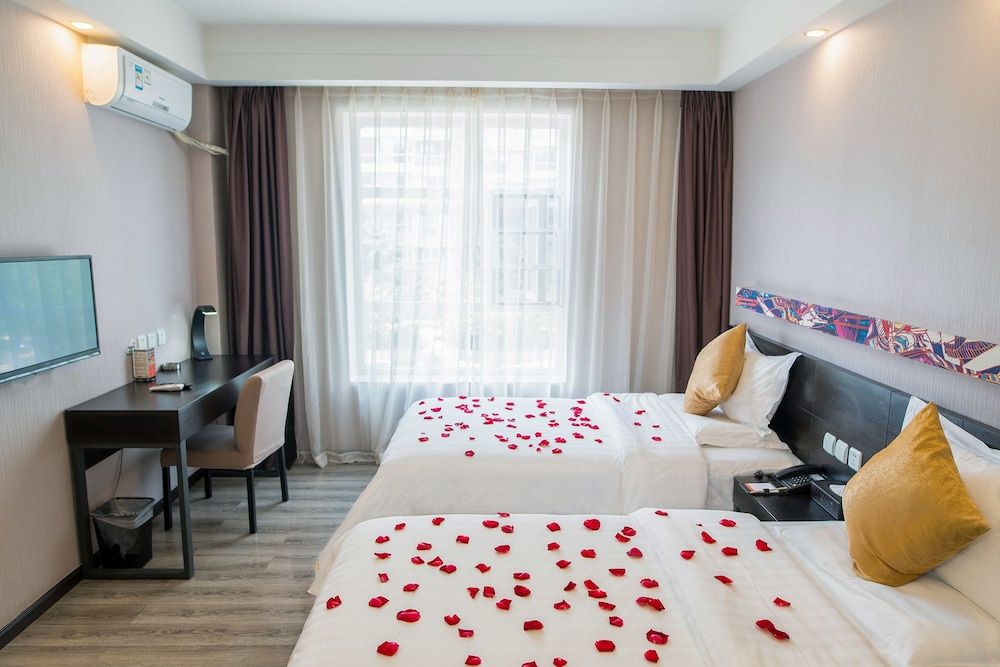 Classic Twin Room(Chinese Domestic Guests Only)