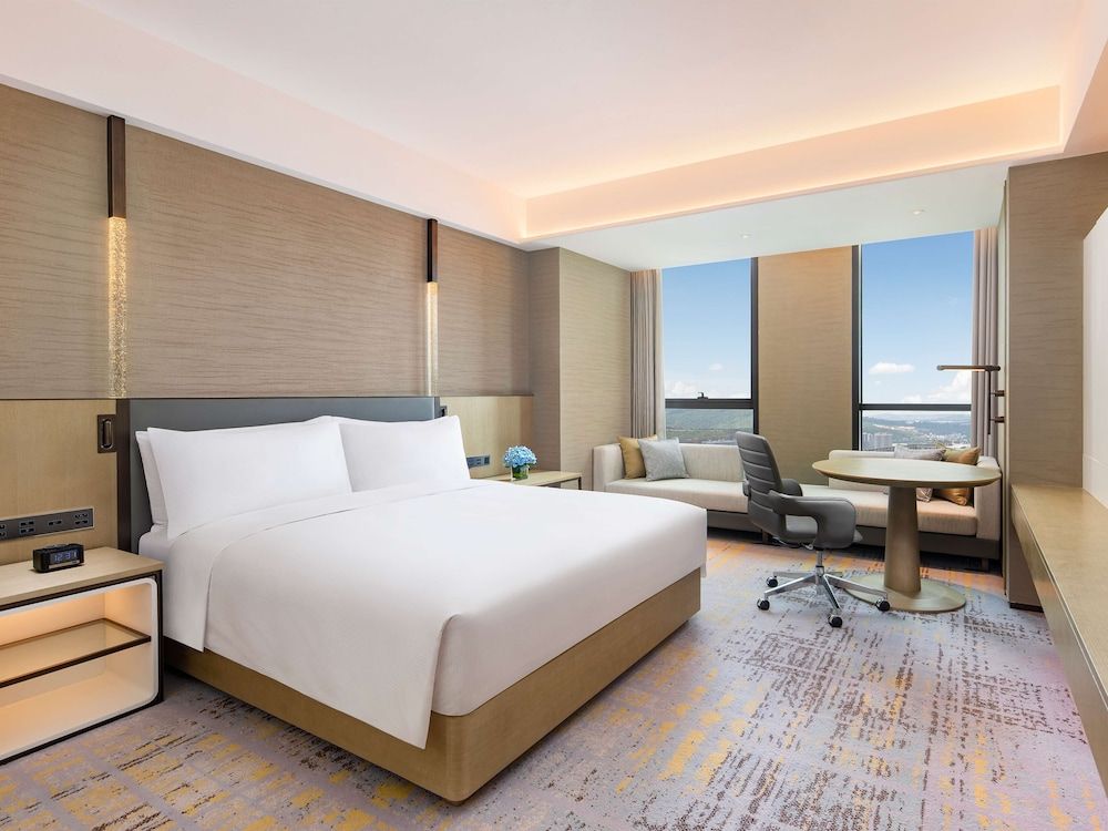 King Guest Room High Floor