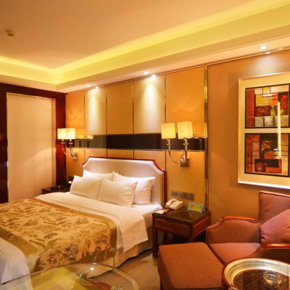 Ballad Jin Ling Hotel Deluxe Double Room