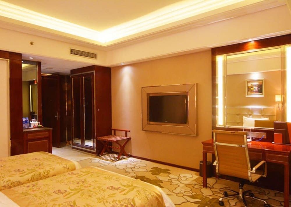 Ballad Jin Ling Hotel Deluxe Twin Room 4