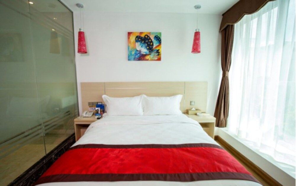 undefined 24 Hours Economic Hotel 6