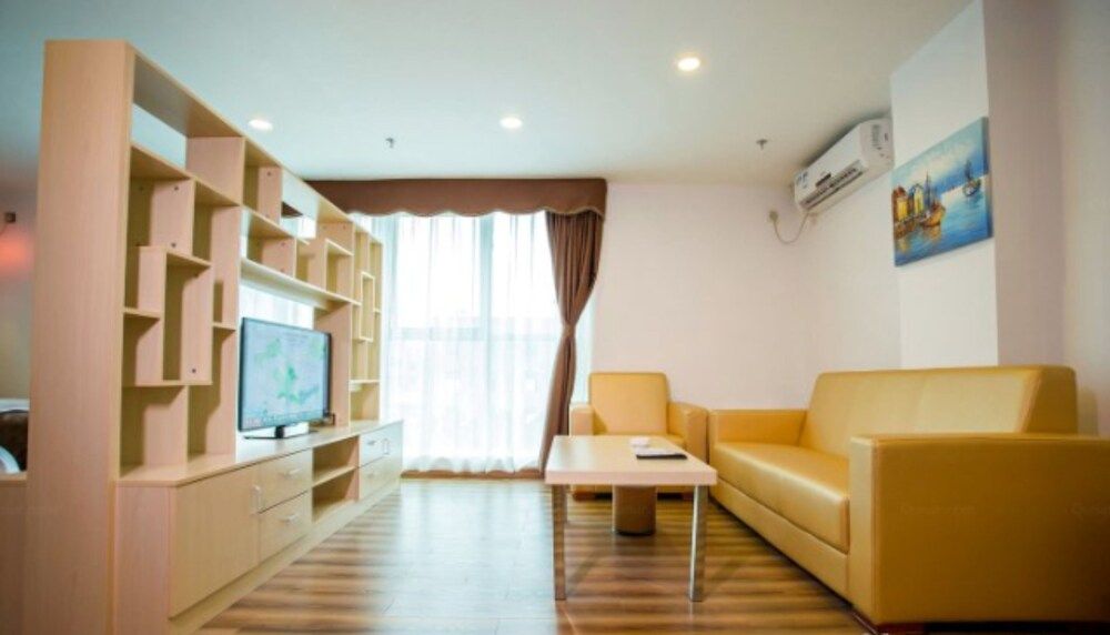 undefined 24 Hours Economic Hotel 4