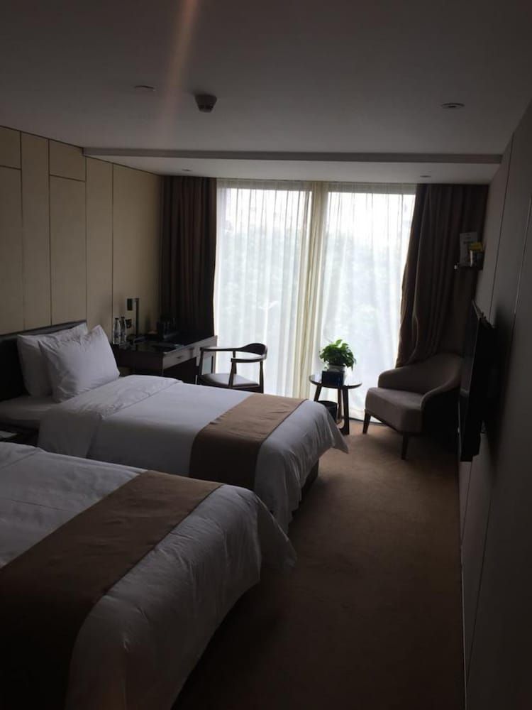 BBHOL Elegant Hotel Classic Twin Room 4