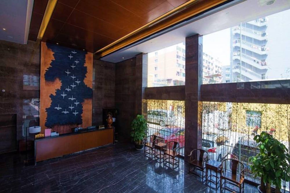 undefined CNHOL Radient Hotel (Shenzhen Qianhai Branch) 9
