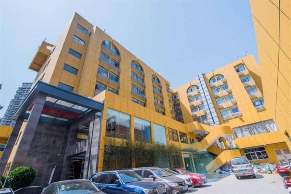 undefined CNHOL Radient Hotel (Shenzhen Qianhai Branch) 3