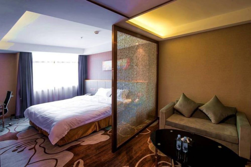 undefined CNHOL Radient Hotel (Shenzhen Qianhai Branch) 5