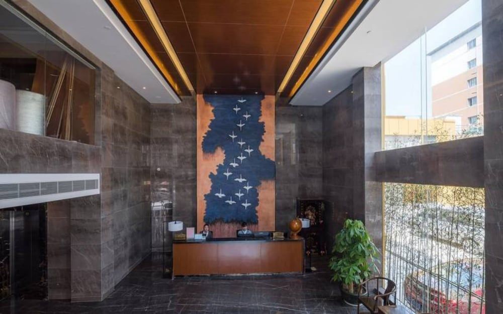 undefined CNHOL Radient Hotel (Shenzhen Qianhai Branch) 10
