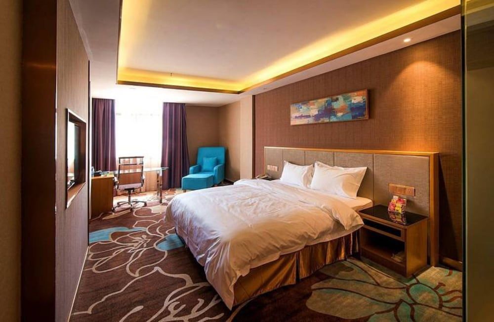 undefined CNHOL Radient Hotel (Shenzhen Qianhai Branch) 4