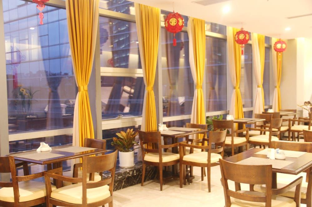 undefined Golden Central Hotel Shenzhen 3