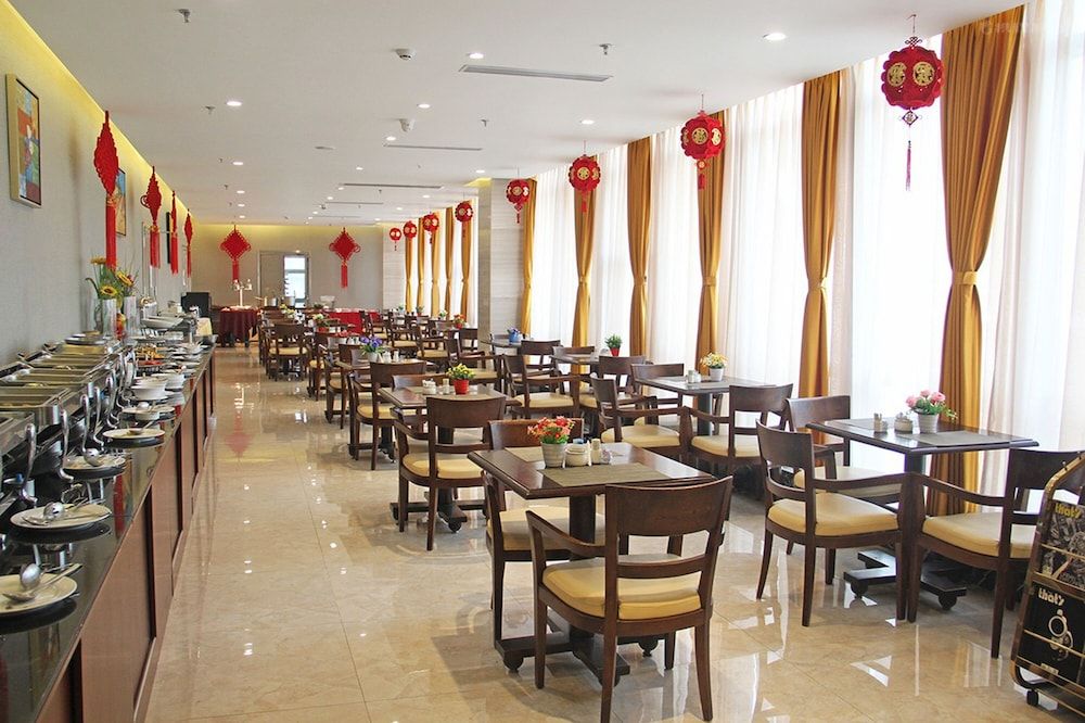 undefined Golden Central Hotel Shenzhen 5