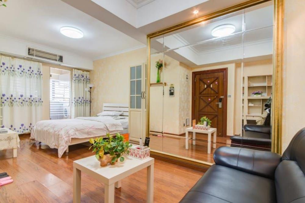 undefined Shenzhen Xinjia Business Apartment 3