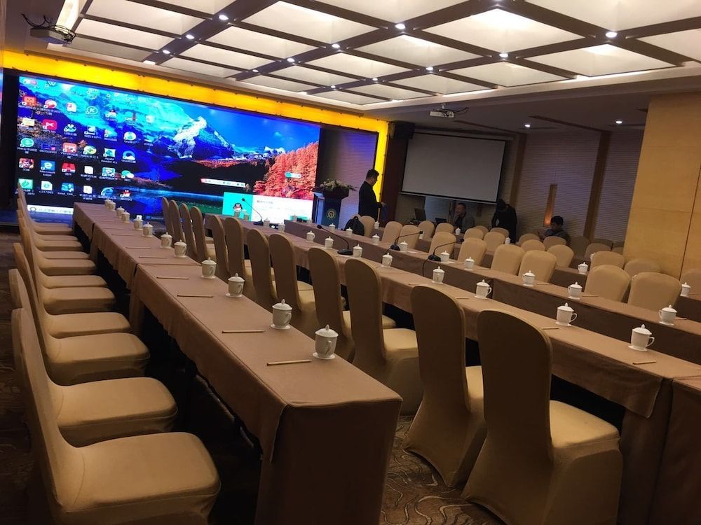undefined Shenzhen Sichuan Hotel 8
