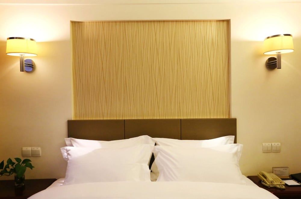undefined Shenzhen Sichuan Hotel 10