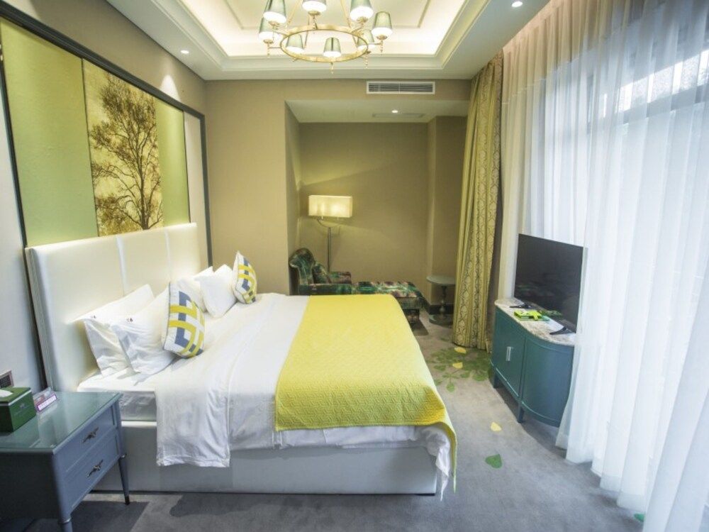 undefined GreenTree Eastern Shenzhen Luohu East Gate Hotel 7