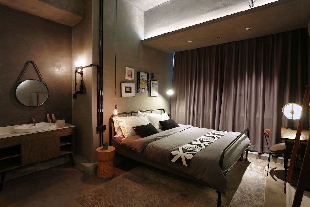 Black Gold Factory Boutique Design Hotel Exclusive Double Room 10