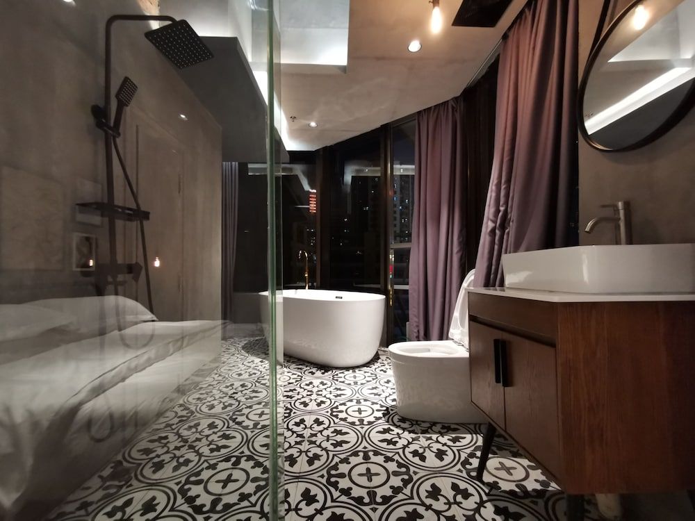 Black Gold Factory Boutique Design Hotel Industrial Wind Deluxe King Room 6