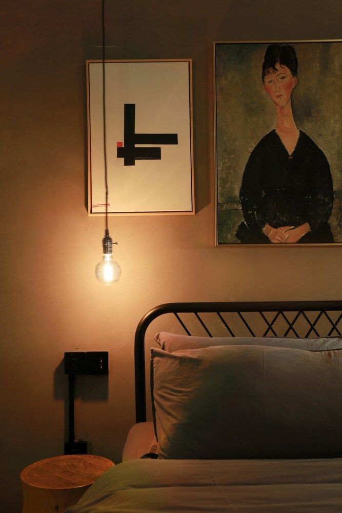 Black Gold Factory Boutique Design Hotel Industrial Wind Deluxe King Room 11