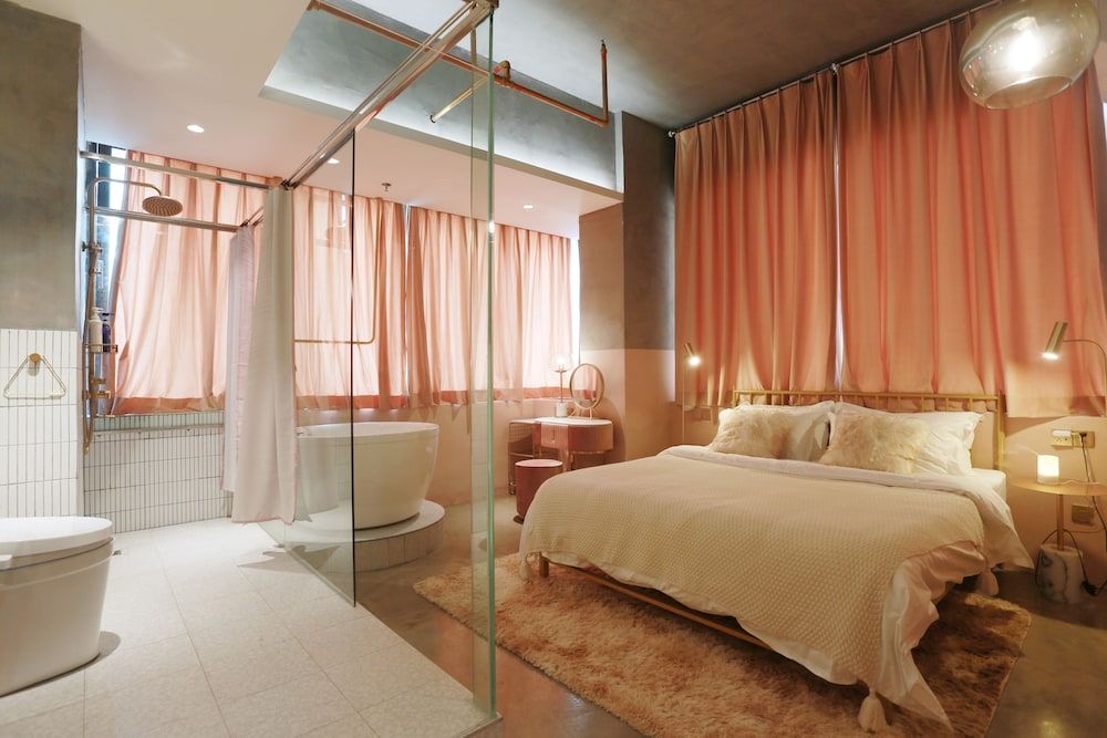 undefined Black Gold Factory Boutique Design Hotel 7