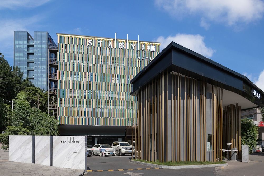 undefined QI Hotel 7