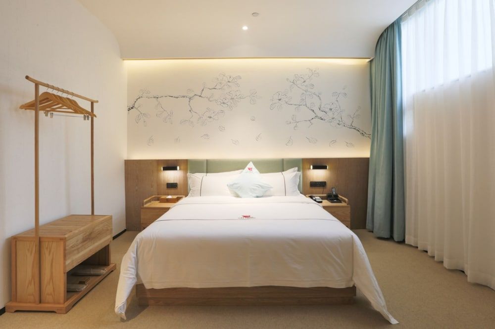 Shenzhen Leader Art Hotel Elegant Double Room 5