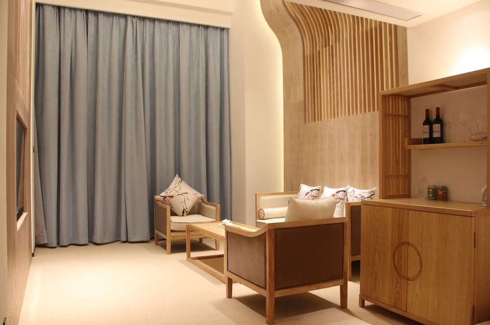 undefined Shenzhen Leader Art Hotel 9