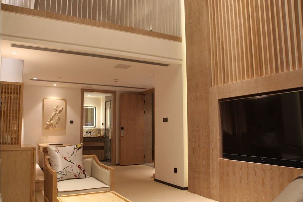 undefined Shenzhen Leader Art Hotel 2
