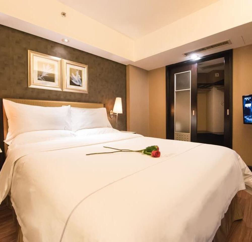 Times Superior Business Apartment (Shenzhen Danfeng Bailu Branch) Two-Bedroom Suite with Air Cleaner 3