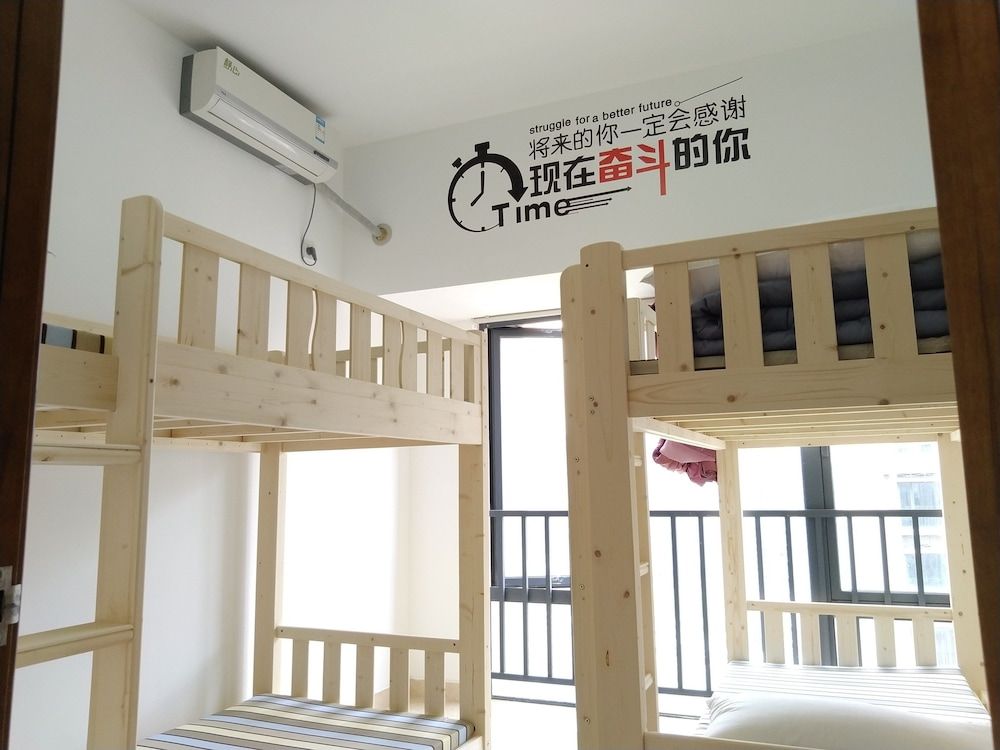 undefined 81 Youth Hostel