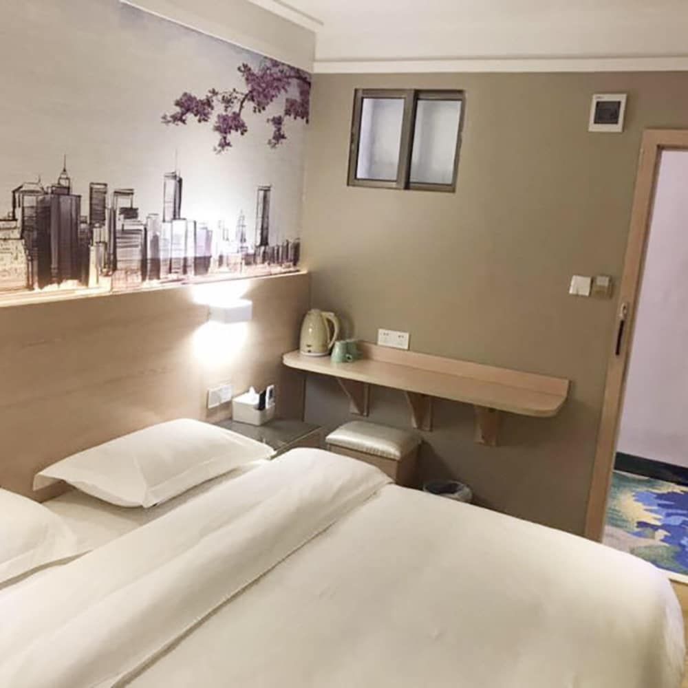 undefined Sophie Roland Hotel - Shenzhen Huaqiangbei Branch 3