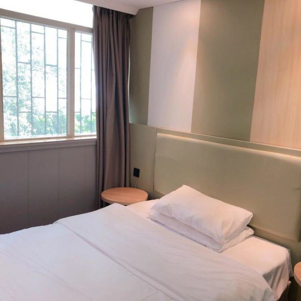 undefined Sophie Roland Hotel Shenzhen Huaxin