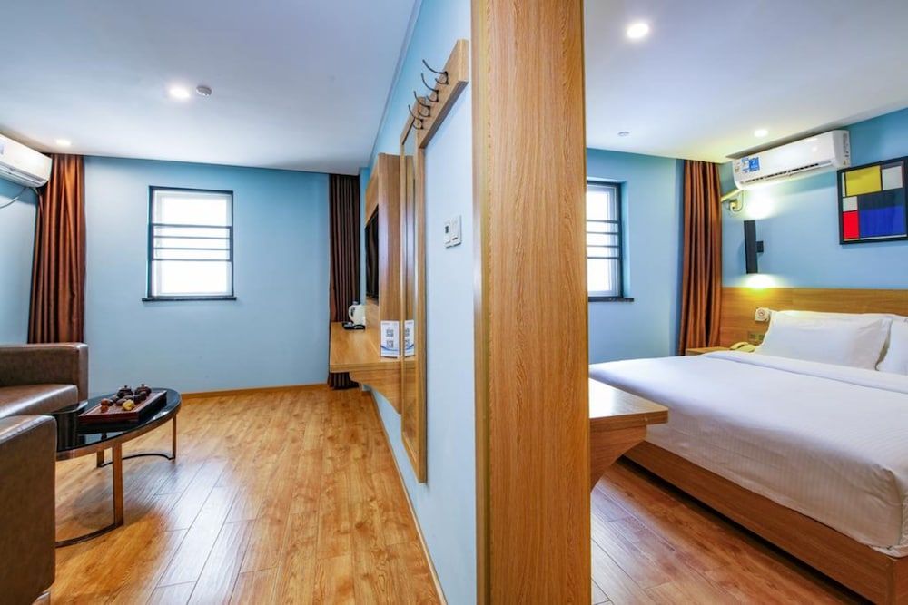 undefined Shenzhen Seg Maker Hotel 3
