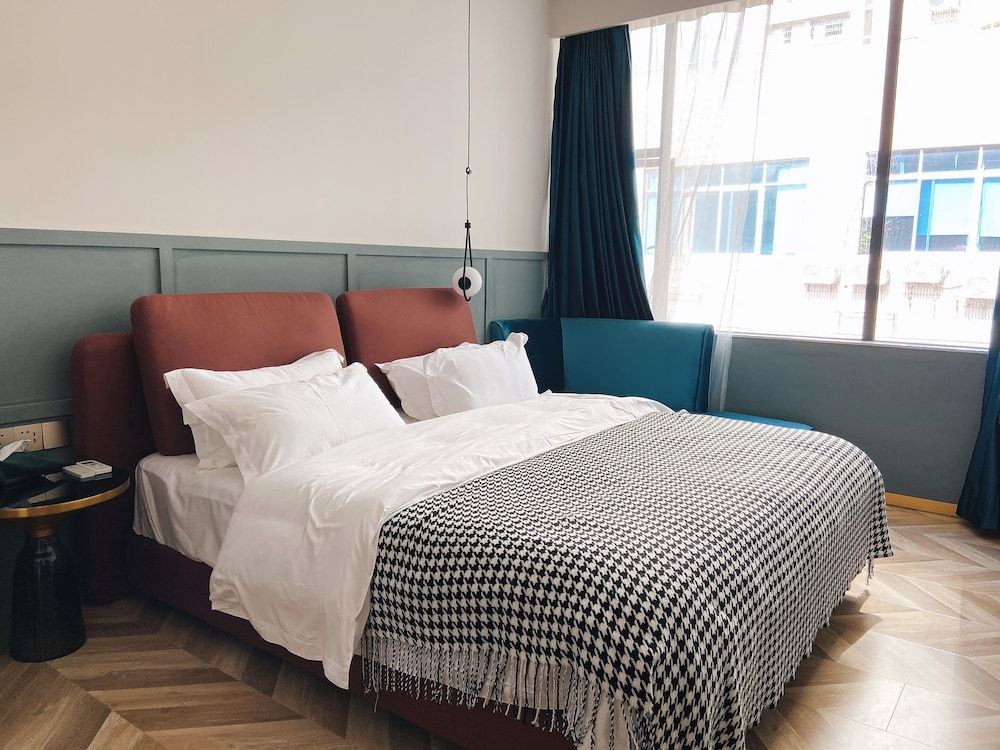 undefined LIA HOTEL 5