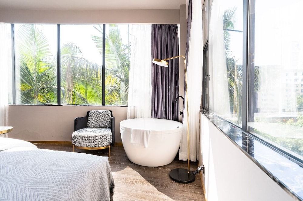 LIA HOTEL Luxury Double Room 7